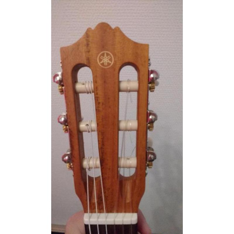 Yamaha Guitalele