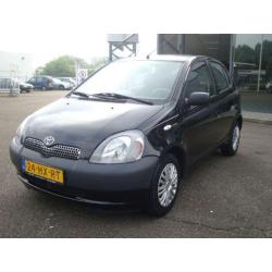 Toyota Yaris 1.0-16v VVT-i 5Drs met nieuwe Apk