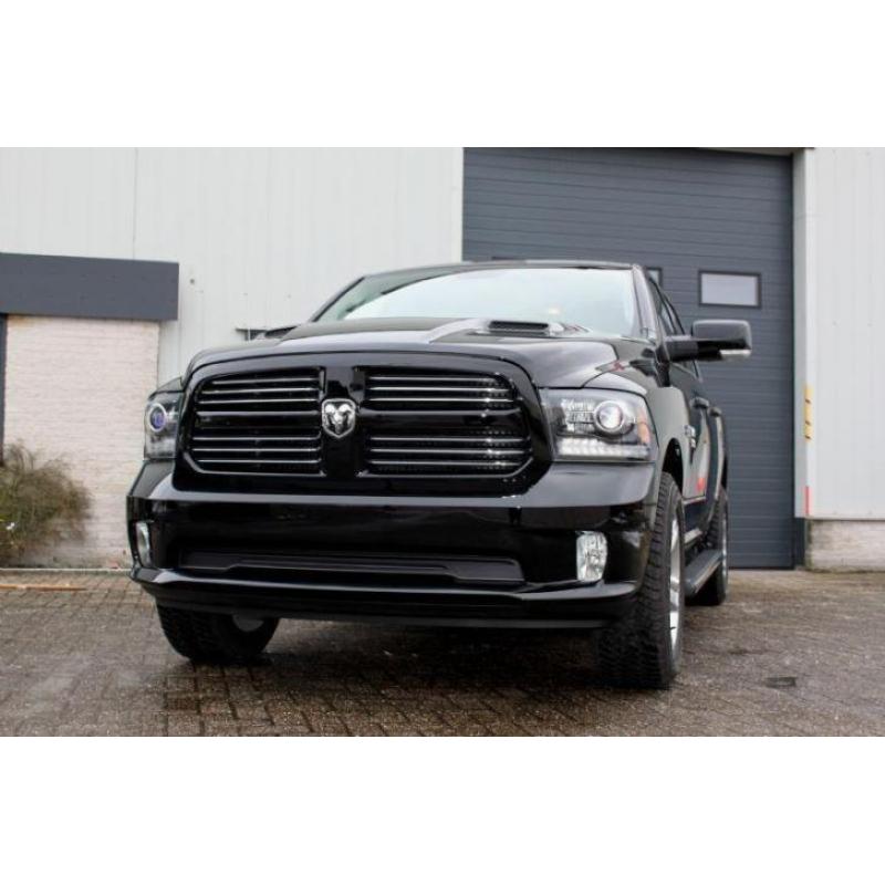 Dodge Ram 1500 SPORT 4X4 (bj 2016 automaat)