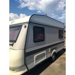 Nette Hobby caravan