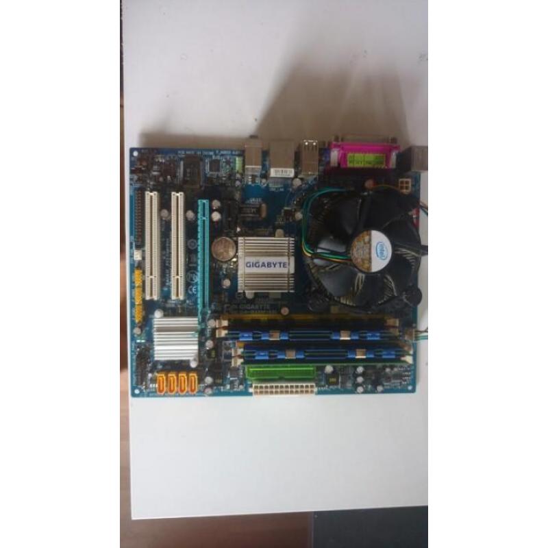 GA-G33m-s2l + q6600 + 6gb ddr2