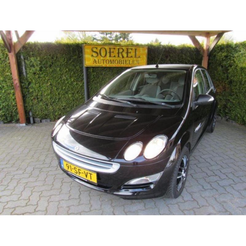 Smart Forfour 1.1 blackbasic BRABUS uitgevoerd (bj 2006)