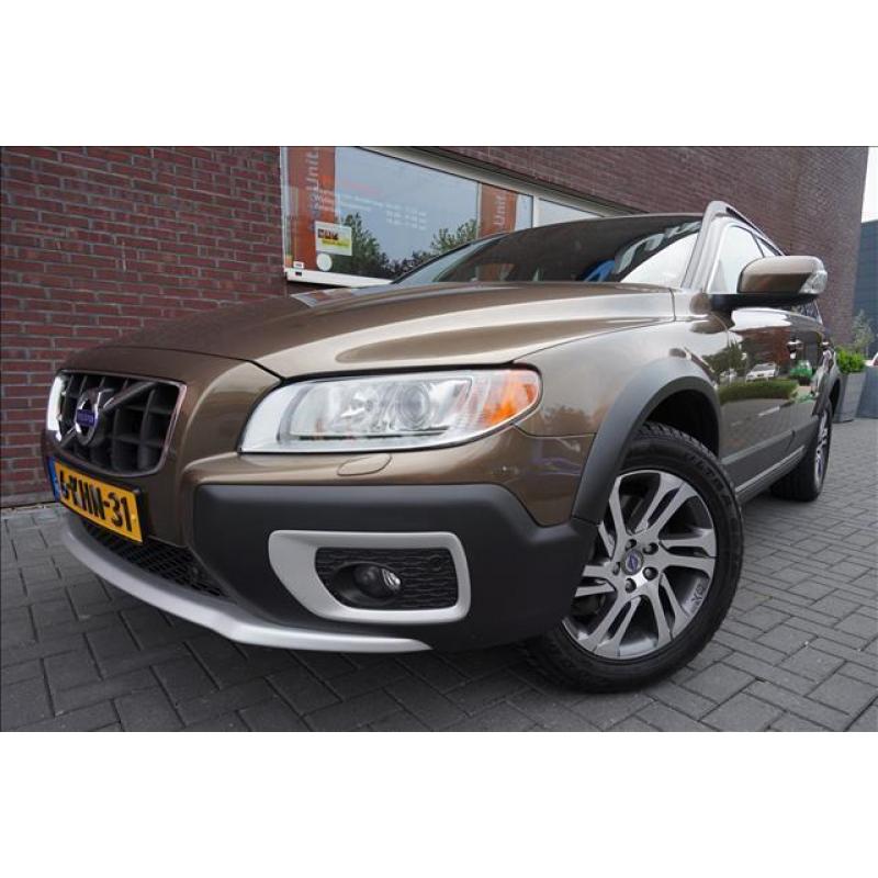 Volvo XC70 2.0 D4 FWD Nordic Navigatie Leder Xenon