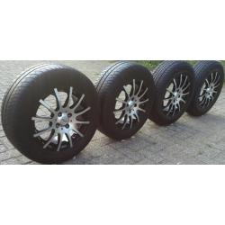 `15 inch 4x100 velgen Corsa D Clio3 Astra G Yaris Corolla