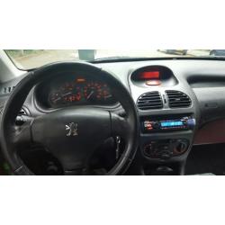 Peugeot 206 1.6 16V 3D 2002 Zwart