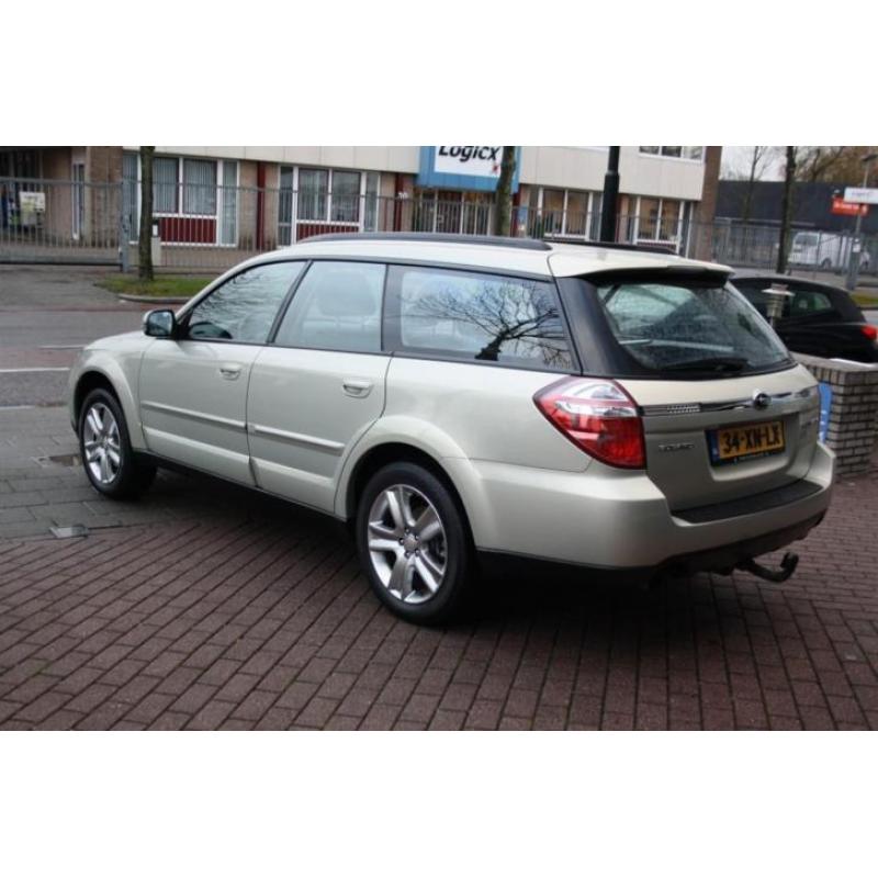 Subaru Outback 2.5i Comfort Clima Audio 17"LM 165Pk! ZONDAG