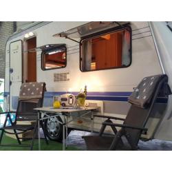 Hobby Excellent Easy 400 SB / SF / BJ 2004 / VOORTENT