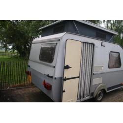 Kip Kompakt 37 EK caravan met hefdak