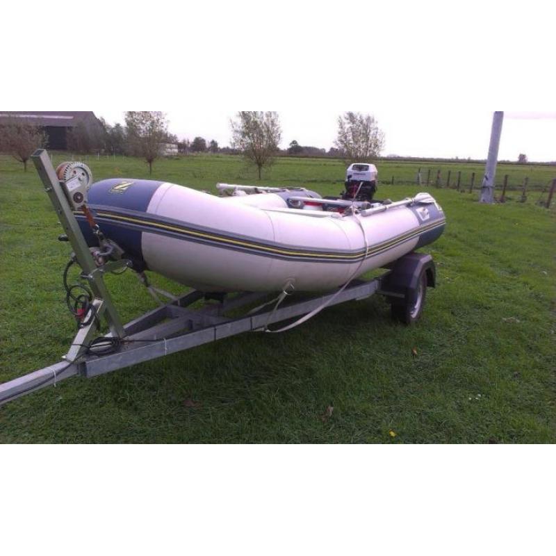 Zodiac 340 met trailer en 15PK buitenboord motor