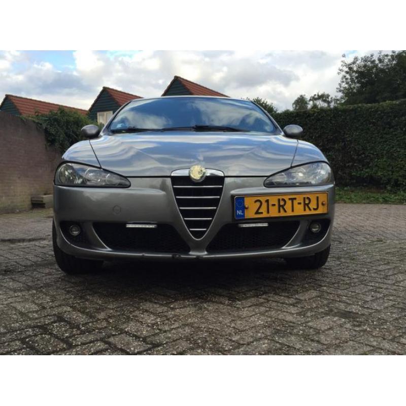 Alfa Romeo Alfa-147 1.9 JTD 5DR 2005 Grijs