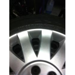 17" Vredestein Wintrac Xtreme winterbanden velgen en doppen