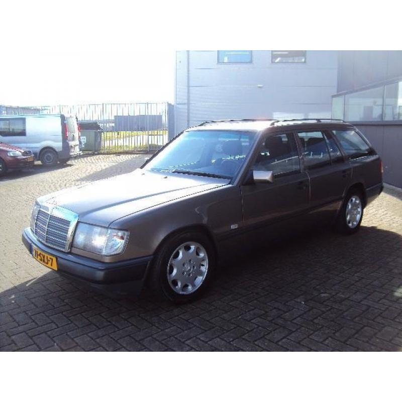 Mercedes-Benz E-Klasse 200-500 Combi 300 TE 120 WEGENBELASTI