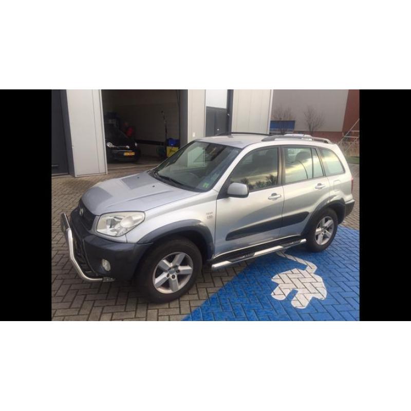 Toyota Rav4 2.0 2004 Grijs km 145,000