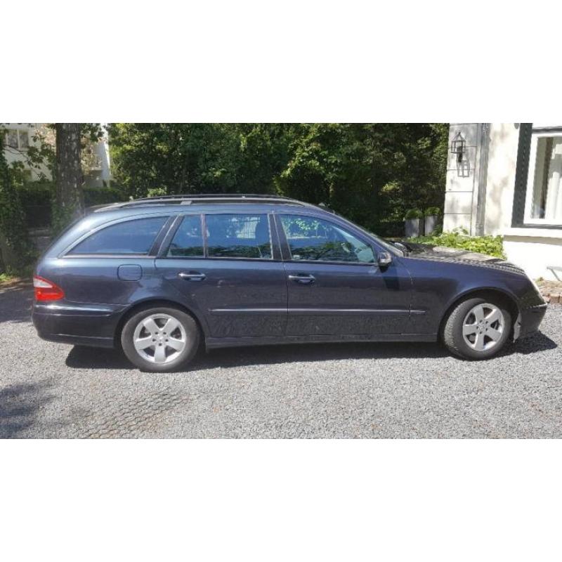 Mercedes E-Klasse 3.2 CDI E320 Combi AUT 2004 Donker Blauw