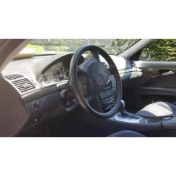 Mercedes E-Klasse 3.2 CDI E320 Combi AUT 2004 Donker Blauw