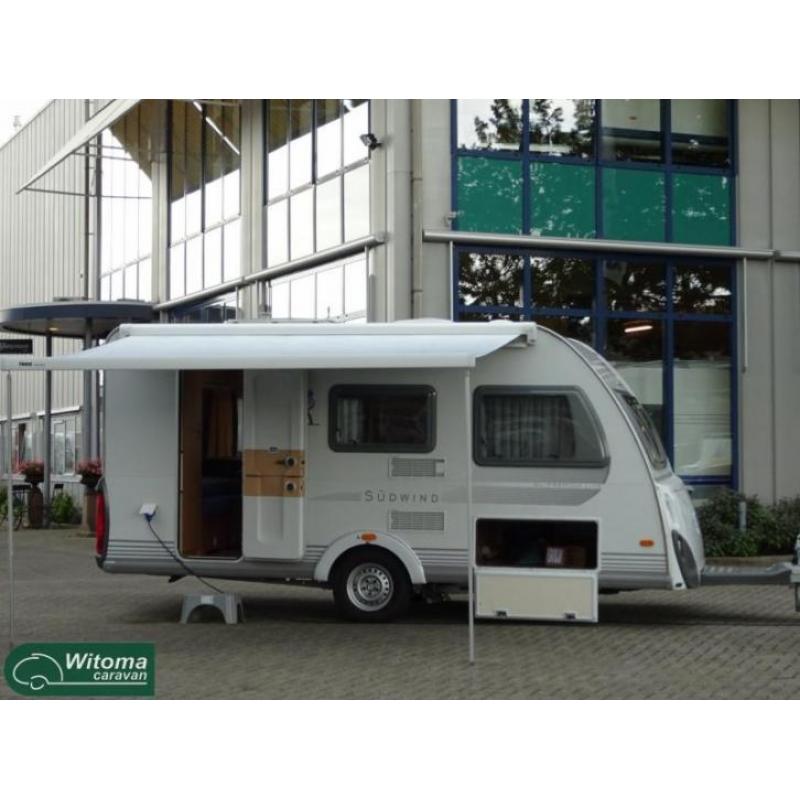 Knaus Sudwind 420 QD mover en luifel