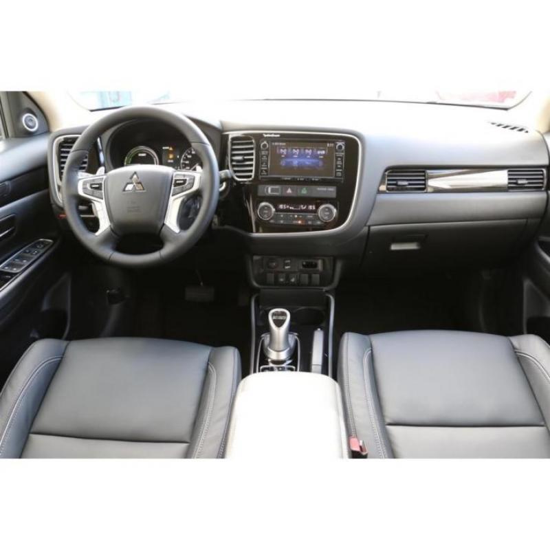 Ondernemer? Mitsubishi Outlander v.a. 525.00 p/m