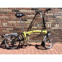 Gele Brompton