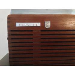 Vintage " Houten" Colette Philips portable radio.