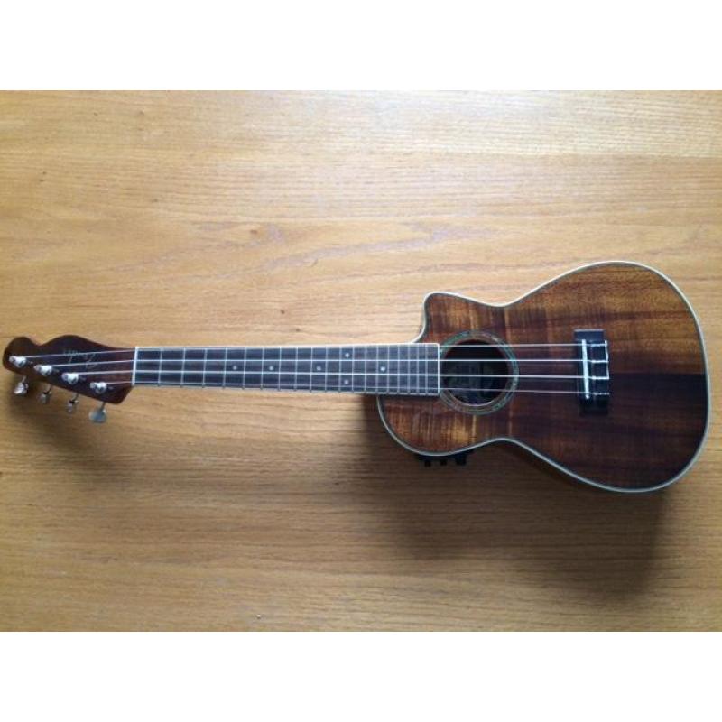 Fender Mino'Aka Koa Ukelele