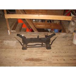 subframe Peugeot 205