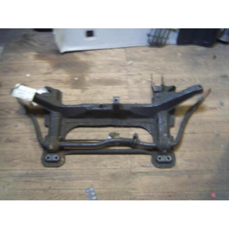 subframe Peugeot 205