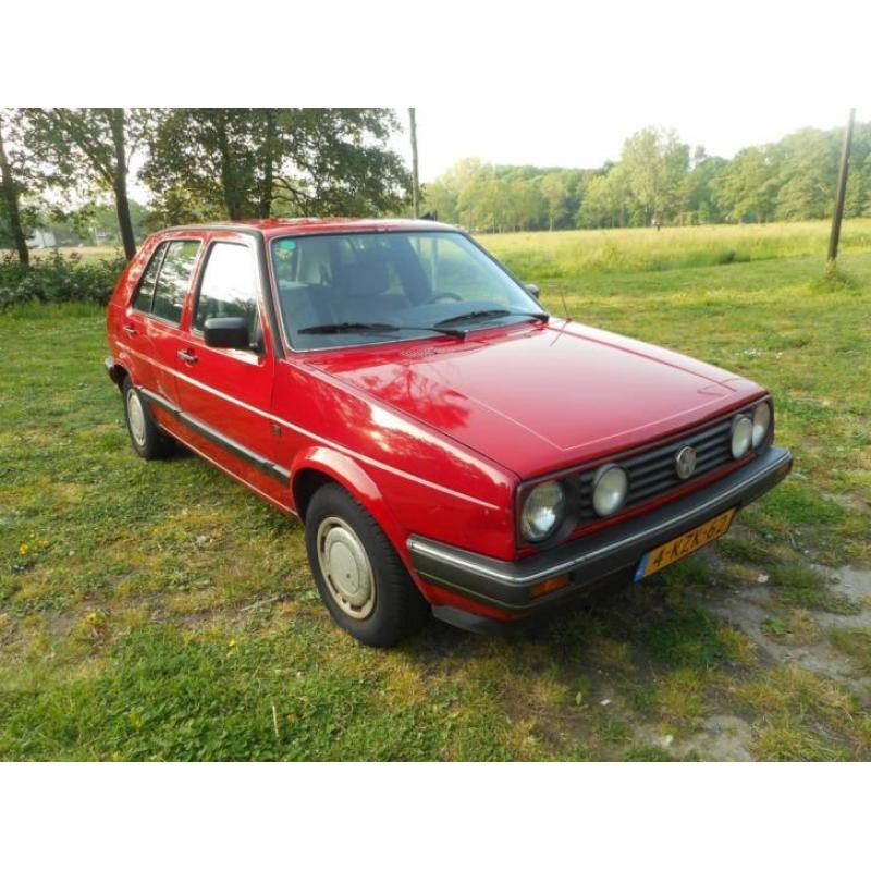 Volkswagen Golf 1.6 D CL 4-bak