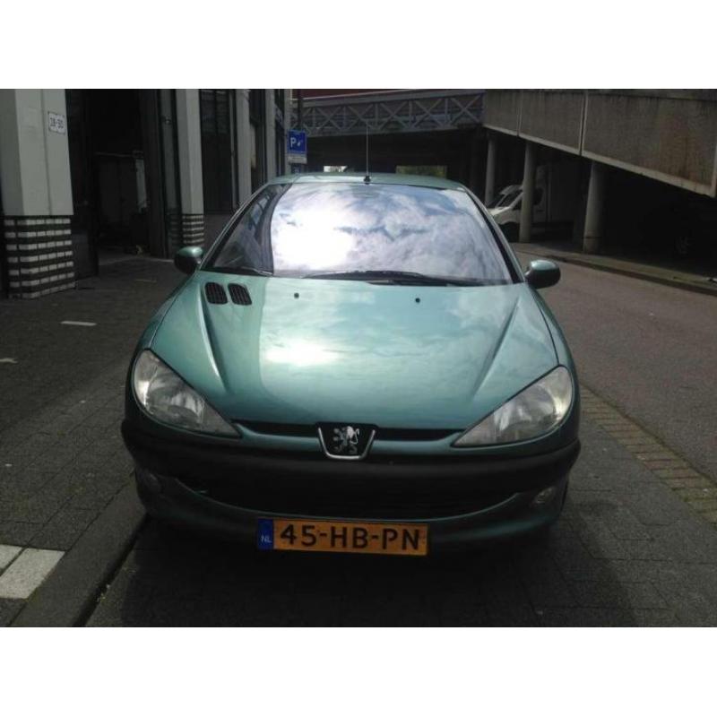 Peugeot 206 1.4 Gentry Aut 5-Drs Clima Elec.ram APK NAP