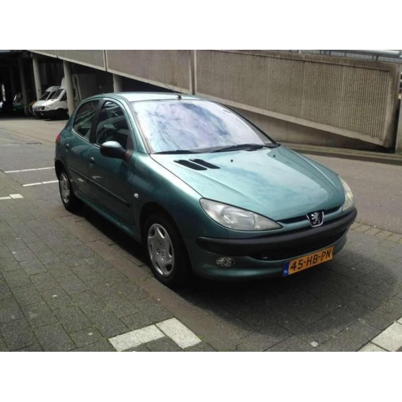 Peugeot 206 1.4 Gentry Aut 5-Drs Clima Elec.ram APK NAP