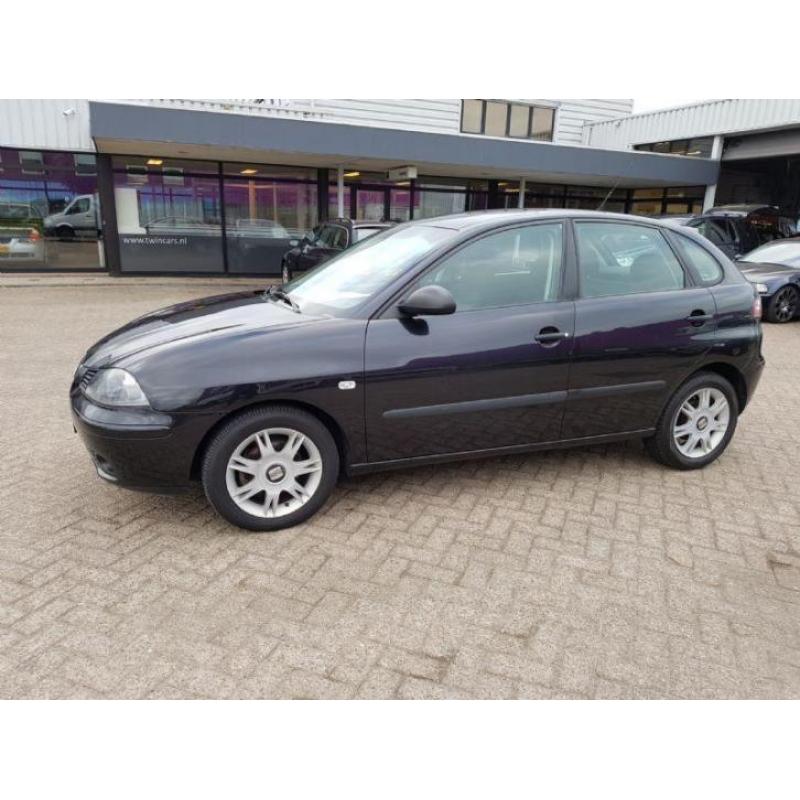 Seat Ibiza 1.4-16V 5drs airco (bj 2003)