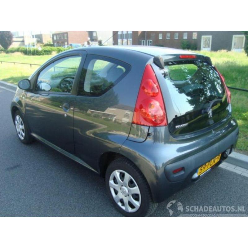 Peugeot 107 1.0-12V MET AIRCO RIJDBARE SCHADE! (bj 2011)