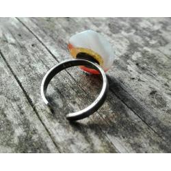 Retro ring met edelsteen