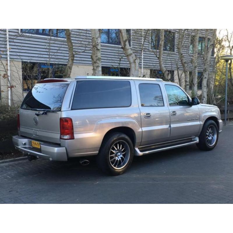 Cadillac ESCALADE ESV AWD 6.0 V8 Chevrolet GMC 77332MI