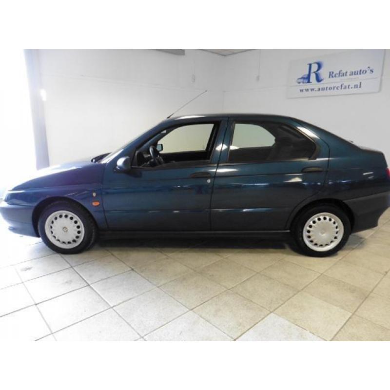 Alfa Romeo 146 1.4-16V T.Spark L (bj 1997)