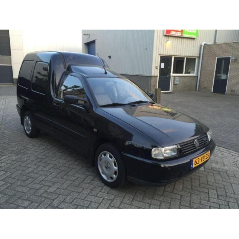 Volkswagen Caddy 1.9 (nieuwe apk)