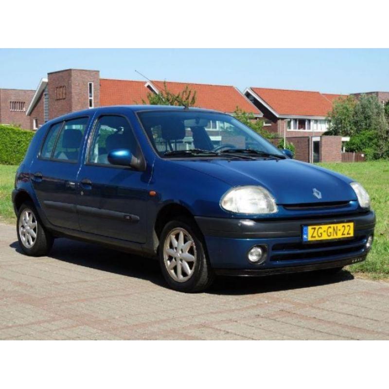 Renault Clio 1.6 RXE / 5 Drs/Airco !