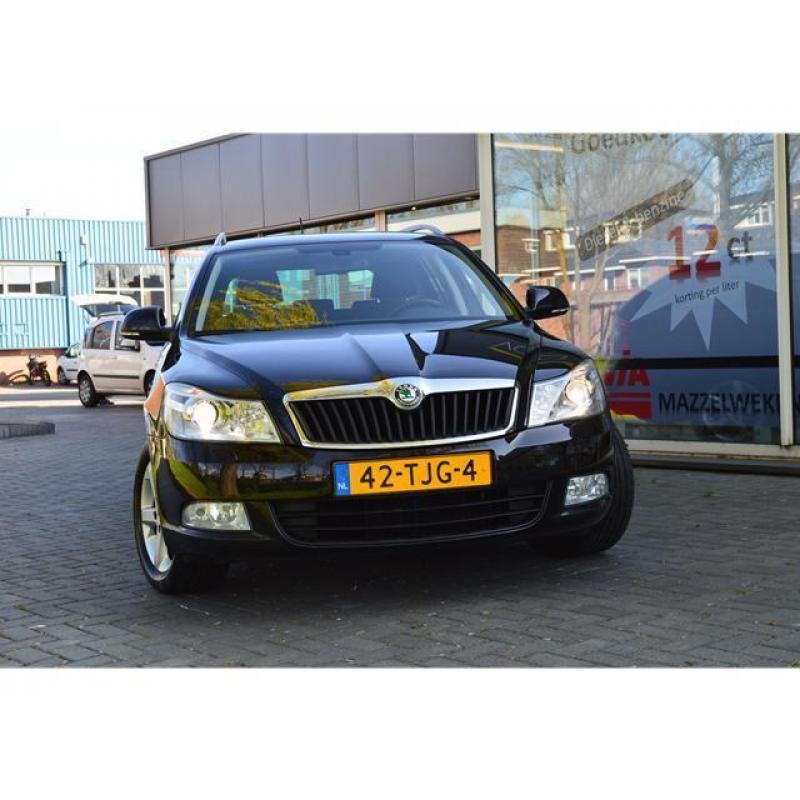 Skoda OCTAVIA Combi 1.2 TSI Elegance Businessline automaat,