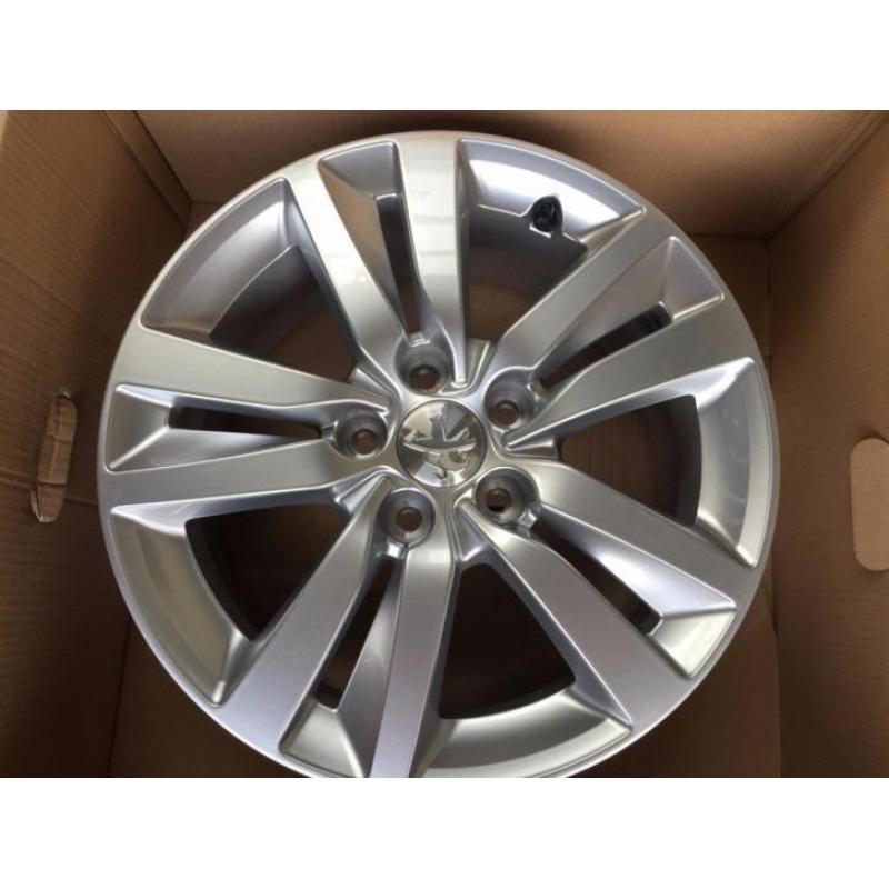 Peugeot 308 / 508 /407 velgen 16 inch (nieuwstaat)