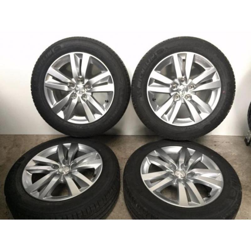 Originele Peugeot 308 / 407 velgen 16 inch (nieuwstaat)