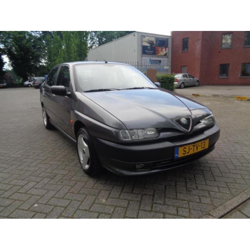 Alfa Romeo 146 1.6-16V T.Spark L