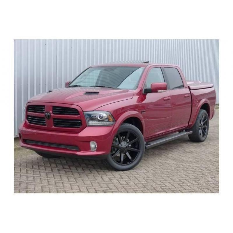 Dodge Ram Pick Up 1500 Crew Cab Sport Extreme Edition