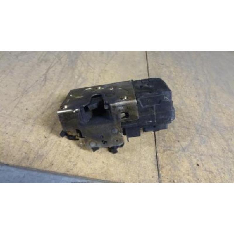 Seat Ibiza model 1997 Deurslot links