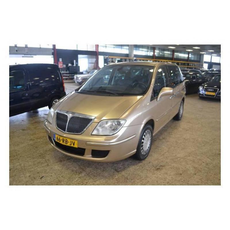 Lancia Phedra 3.0 V6 24V Comfortronic Executive