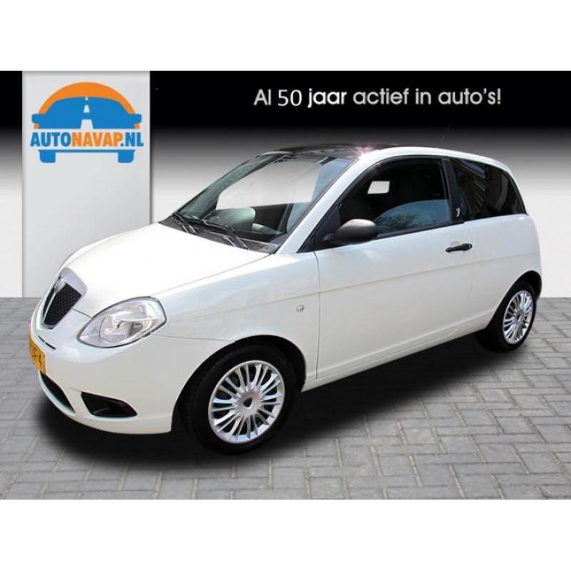 Lancia Ypsilon 1.2 ARGENTO /79.000 Km/Airco/Panorama/2e Eig/