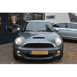 MINI Cooper S CLUBMAN CHILI/NAVI/LEDER/PANODAK/XENON