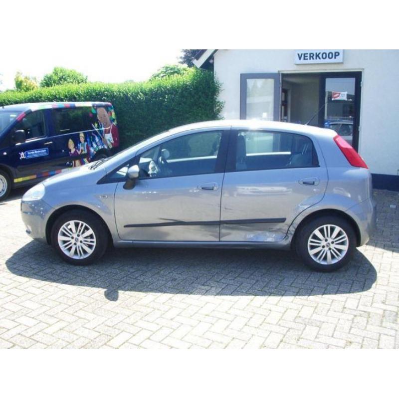 Fiat Grande Punto 1.4 grande DYNAMIC 5.DRS CLIMA KM 114.612