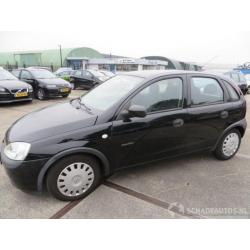 Opel Corsa 1.0 12_V 5 DRS (bj 2001)