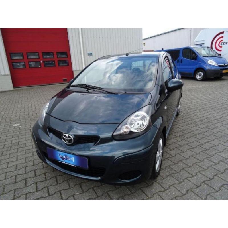 Toyota Aygo 1.0vvti dynamic navigator / Airco / 32132 Km`s