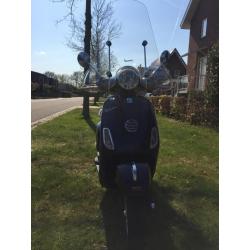 Vespa LX50 midnight blue