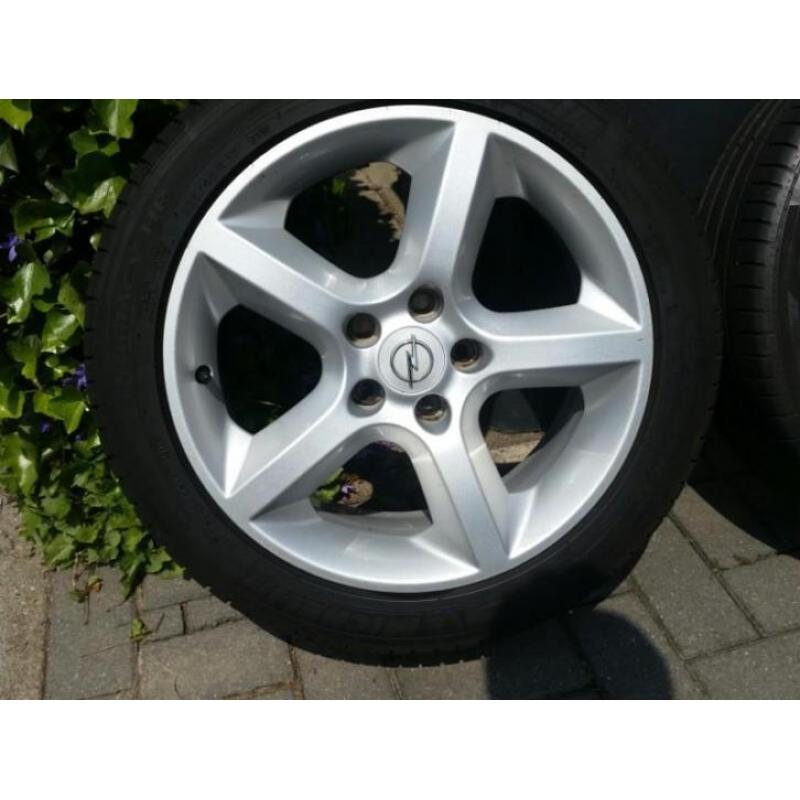 TE KOOP : ASTRA H GTC velgen 17inch